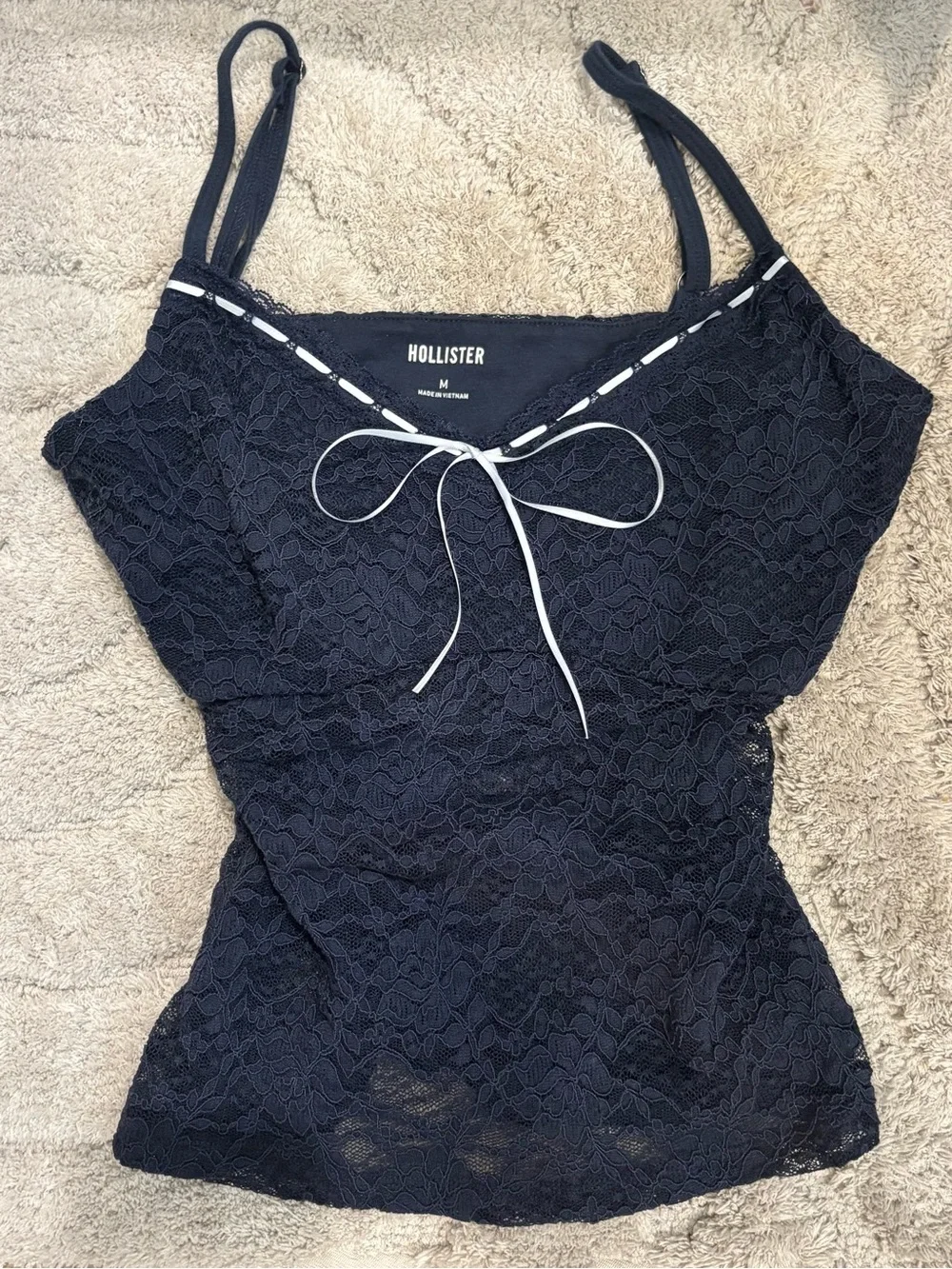 Hollister Navy Lace Cami with Light Blue Bow Trim - Picture 1 of 4